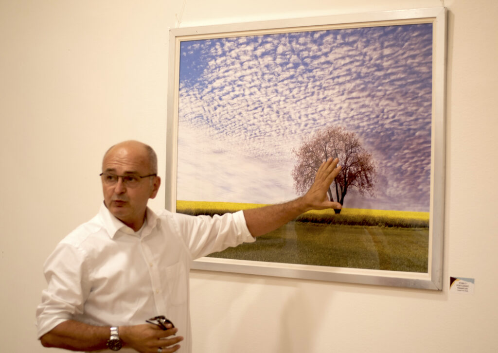 About artist Hari M.