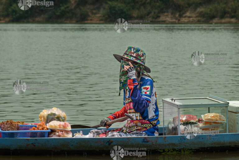 Ubon: An fruit and vegetable vendor
