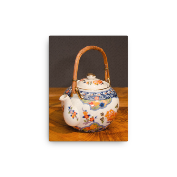 Canvas print: Japanese Teapot in Full Splendor